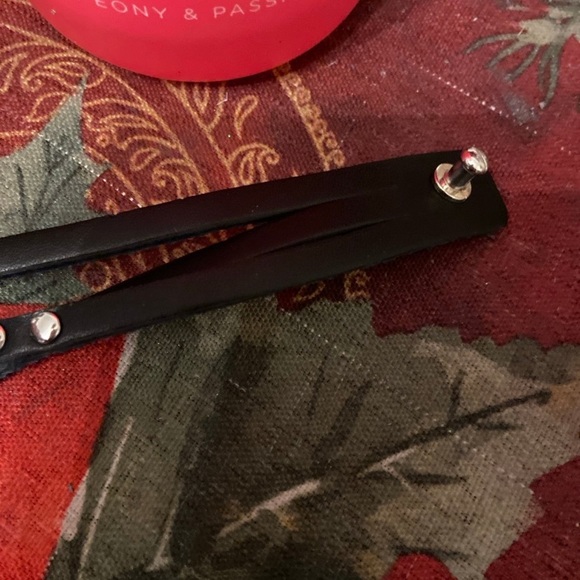 - HD Snap Button Wrap Bracelet - Picture 6 of 9